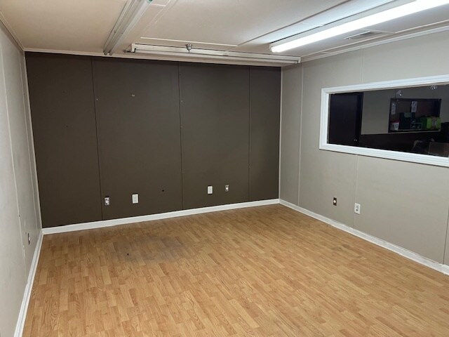 More Photos Of 915 Curtis St, Monroe Distribution For Lease