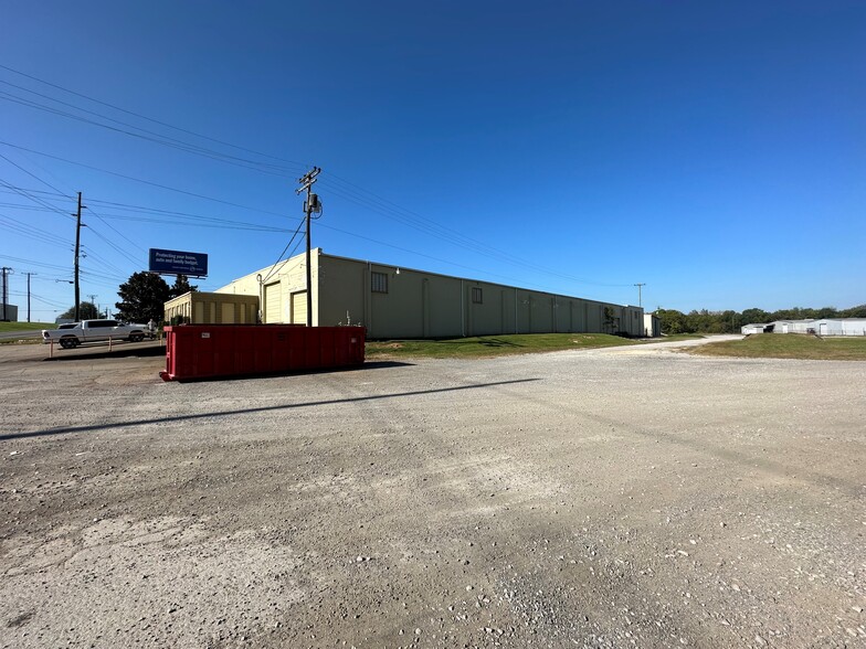 Primary Photo Of 443 North Drive dr, Hopkinsville Warehouse For Lease