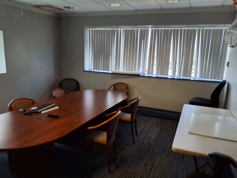 More Photos Of 40 Main St, Toms River Medical For Lease
