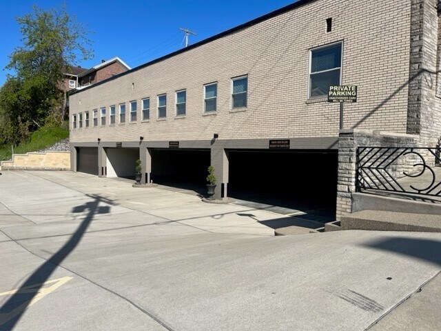More Photos Of 15 N Central Ave, Canonsburg Office For Lease