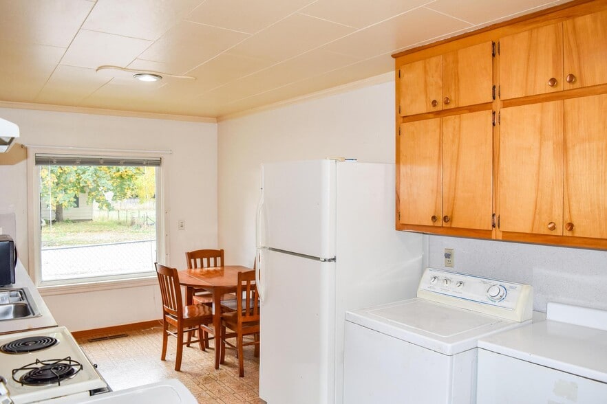 More Photos Of 414 Buchanan St SW, Ronan Apartments For Sale