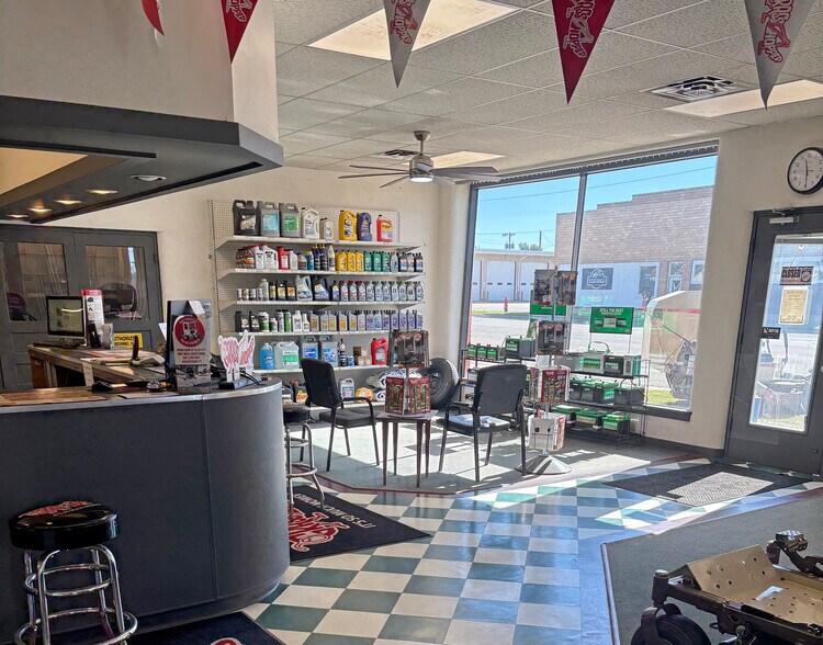 More Photos Of 210 W Cole St, Moundridge General Retail For Sale