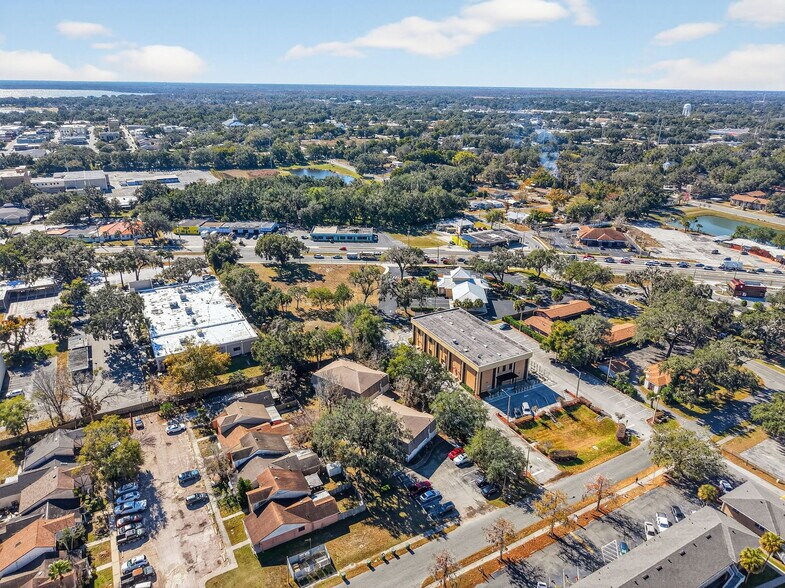 More Photos Of 643 W Oak Terrace Dr, Leesburg Apartments For Sale