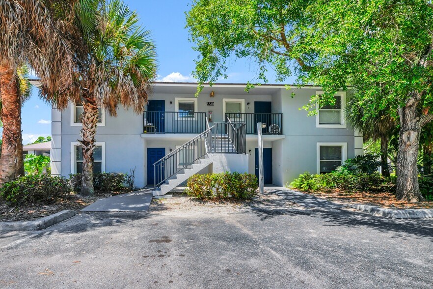 More Photos Of 5194 16th Pl SW, Naples Apartments For Sale