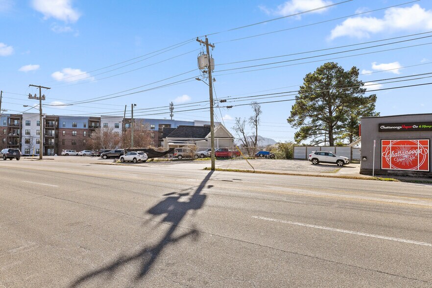 More Photos Of 442 Cherokee Blvd, Chattanooga Land For Sale