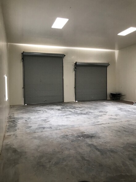 More Photos Of 5440 Tolentino Dr, Las Vegas Light Manufacturing For Lease