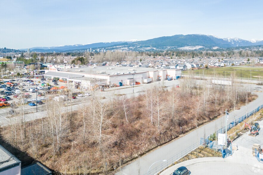 More Photos Of 970 Dominion Av, Port Coquitlam Storefront For Sale