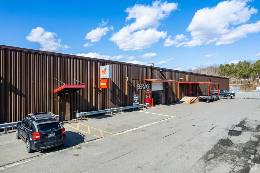 More Photos Of 1000 Dunham Dr, Dunmore Industrial For Sale