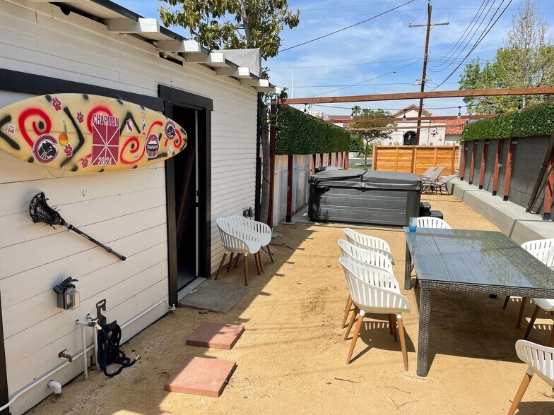 More Photos Of 183 N Waverly St, Orange Apartments For Sale