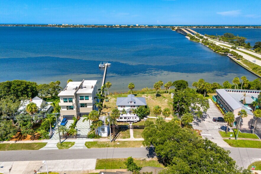 More Photos Of 1811 Riverview Dr, Melbourne Office Residential For Sale