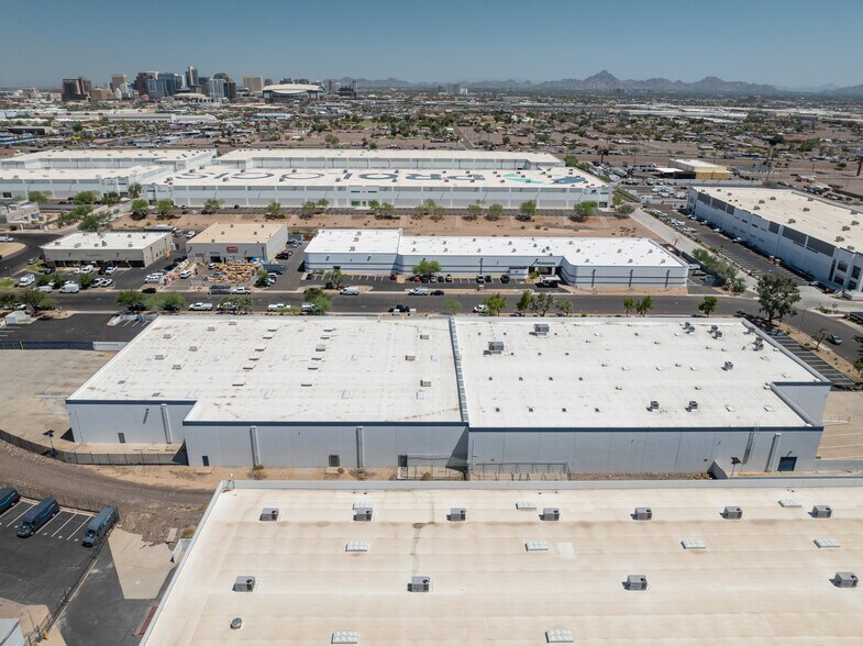 More Photos Of 2434 S 10th St, Phoenix Warehouse For Lease