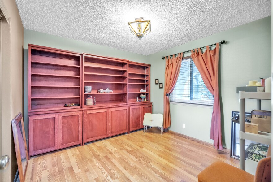 More Photos Of 7028 26th St, Rio Linda Industrial For Sale