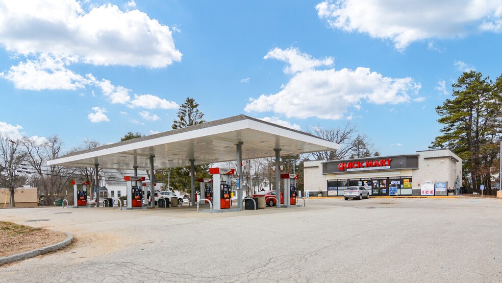Primary Photo Of 125 Loudon Rd, Concord Convenience Store For Sale