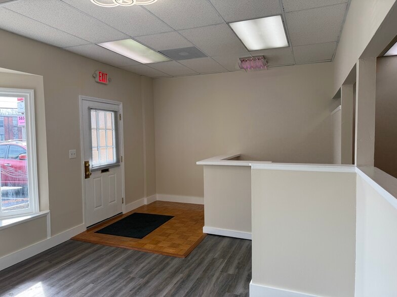 More Photos Of 4811 Trousdale Dr, Nashville Freestanding For Lease