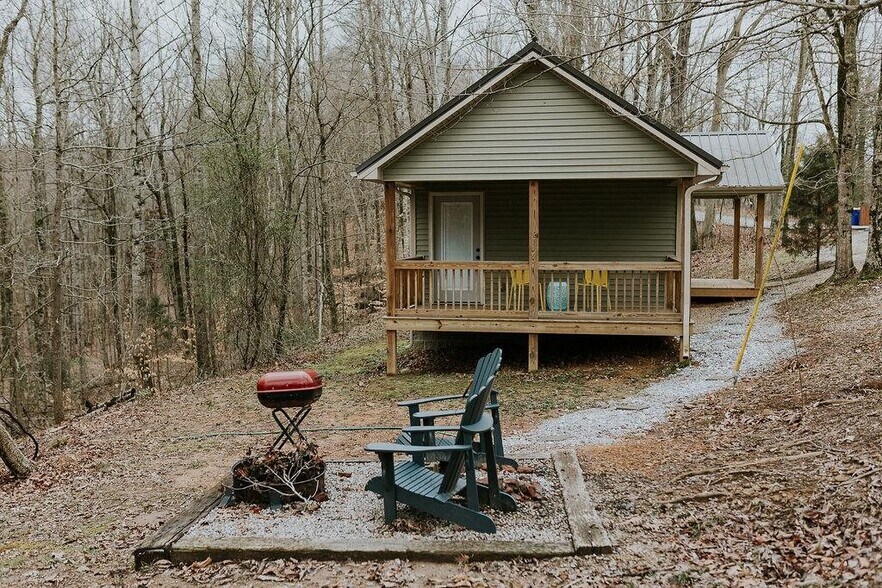Primary Photo Of 896 Wilderness Rd, Mammoth Cave All Leisure For Sale