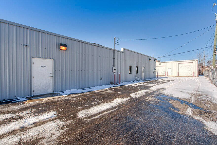 More Photos Of 241 S State Ave, Indianapolis Warehouse For Sale