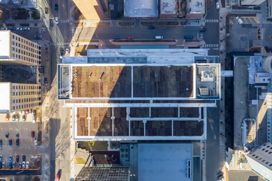 More Photos Of 2845 N Sheridan Rd, Chicago Medical For Lease