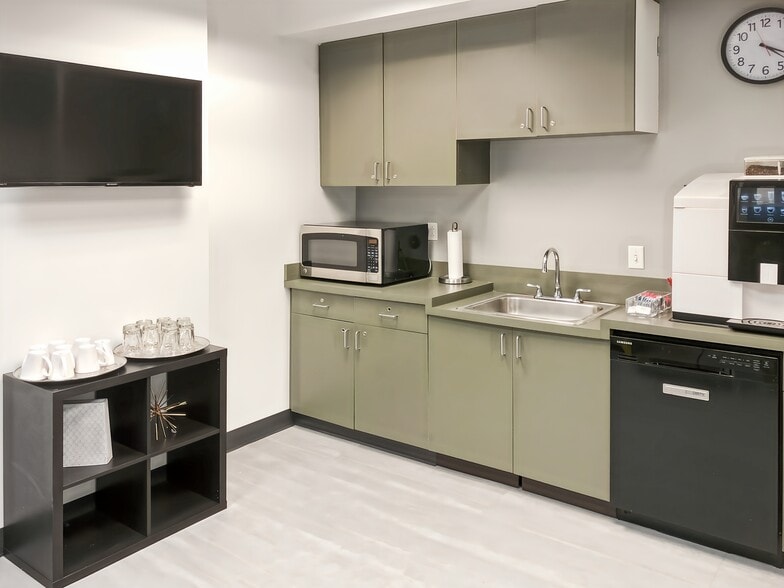 More Photos Of 100 S 4th St, Saint Louis Coworking Space