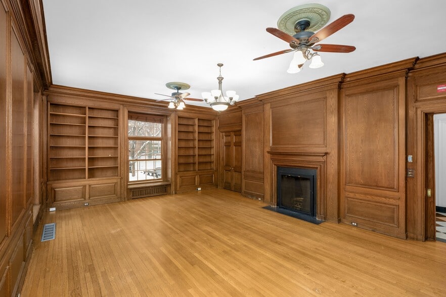 More Photos Of 2318 Park Ave, Minneapolis Office For Sale