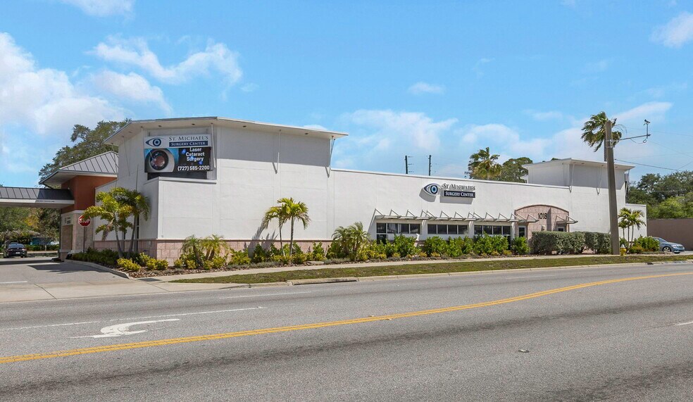 More Photos Of 1030 W Bay Dr, Largo Medical For Lease