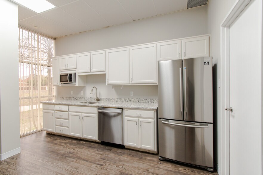 More Photos Of 1450 N Redbud Blvd, McKinney Medical For Lease