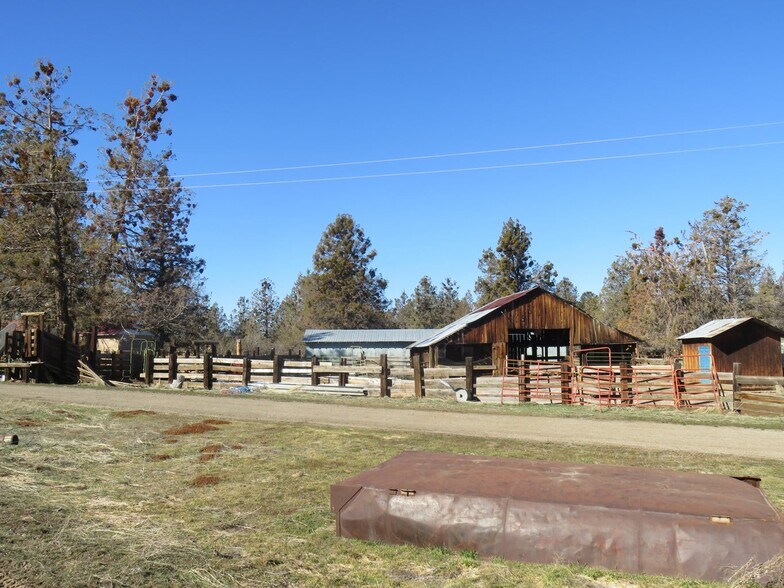 More Photos Of 295 Co Rd 149, Lookout Land For Sale