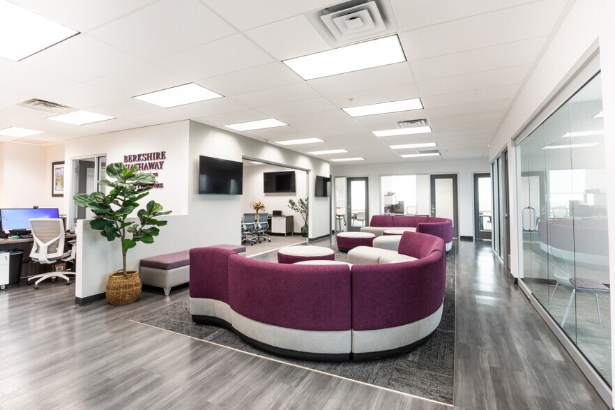 More Photos Of 5929 S Fashion Point Dr, Ogden Medical For Lease