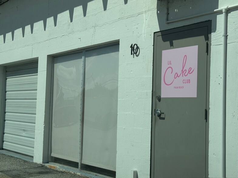 More Photos Of 1211 Okeechobee Rd, West Palm Beach Flex For Lease