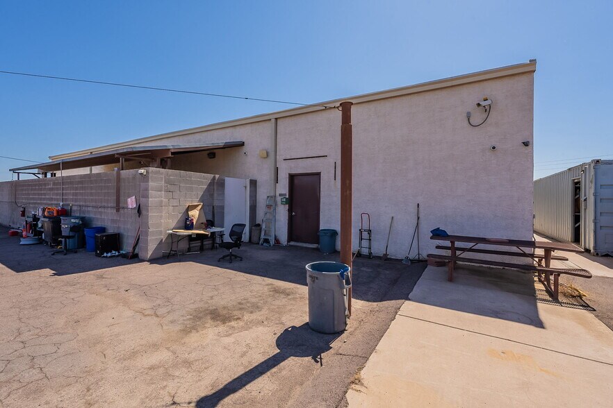 More Photos Of 4205 W Glenrosa Ave, Phoenix Warehouse For Lease
