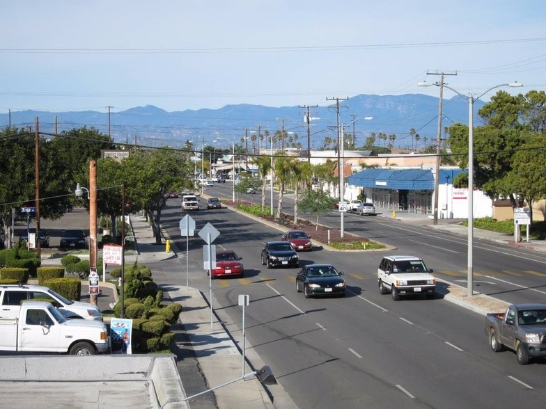 More Photos Of 1361-1367 Saviers Rd, Oxnard Storefront Retail Office For Lease