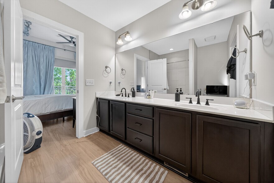 More Photos Of 444 S Blount St, Raleigh Apartments For Sale