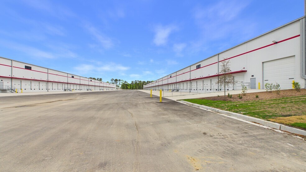 More Photos Of 179 Quality Dr, Summerville Unknown For Lease