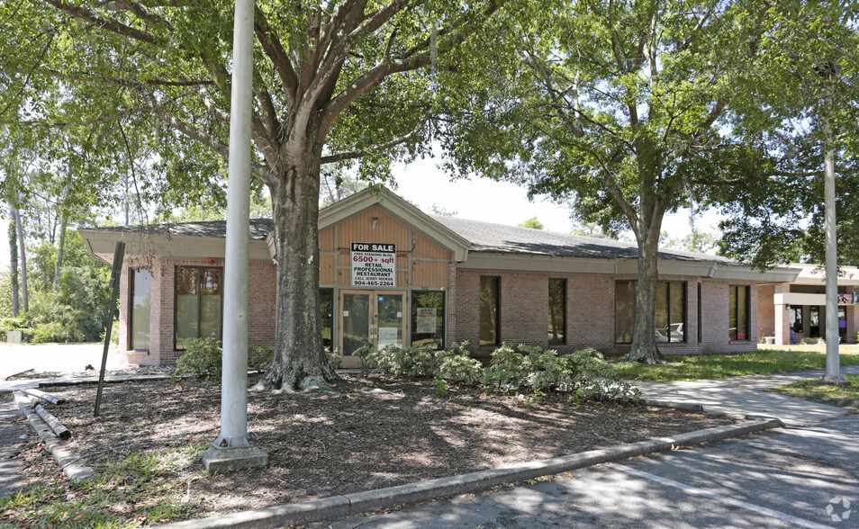 Primary Photo Of 502 Wells Rd, Orange Park Freestanding For Sale