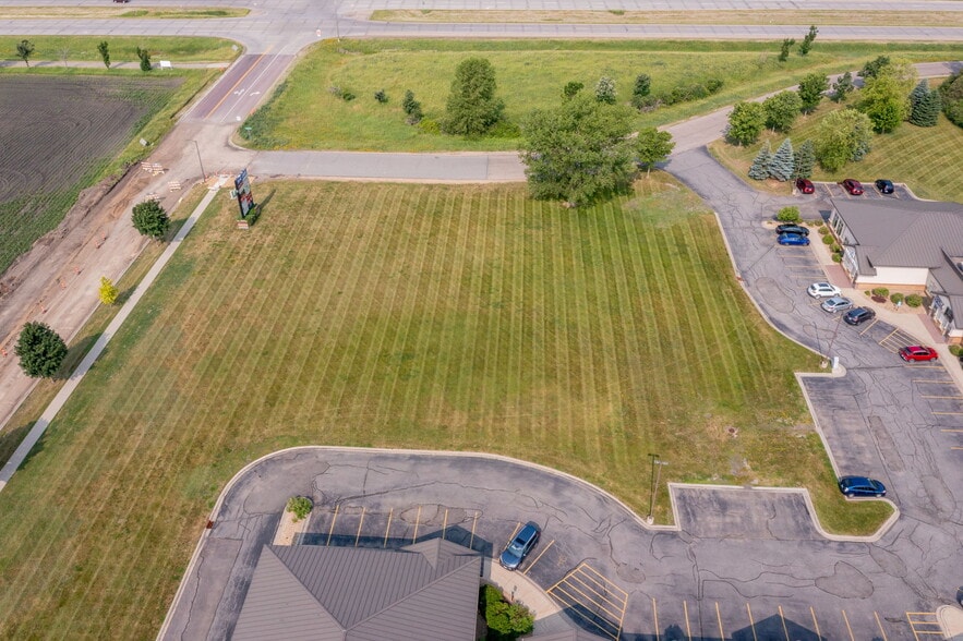 More Photos Of 120 N Augusta Ct, Mankato Land For Sale
