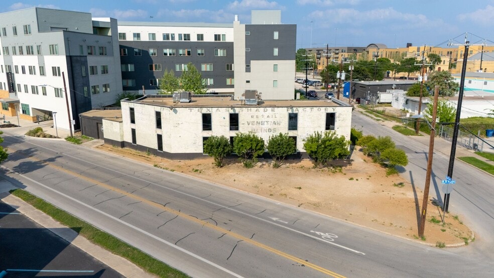 Primary Photo Of 915 Dallas St, San Antonio Loft Creative Space For Lease