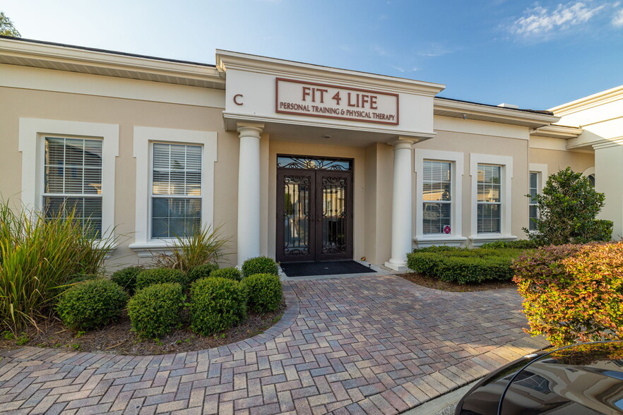 Primary Photo Of 17419 Bridge Hill Ct, Tampa Medical For Sale