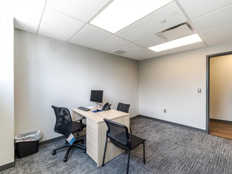 More Photos Of 520 W Roosevelt Blvd, Philadelphia Medical For Sale