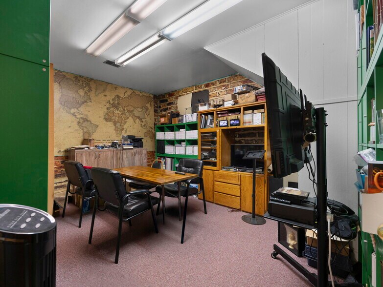 More Photos Of 39590 Pioneer blvd, Sandy Religious Facility For Sale