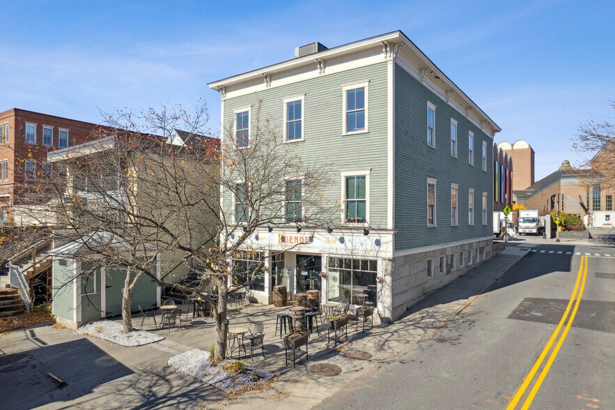 More Photos Of 15 Lebanon St, Hanover Freestanding For Sale