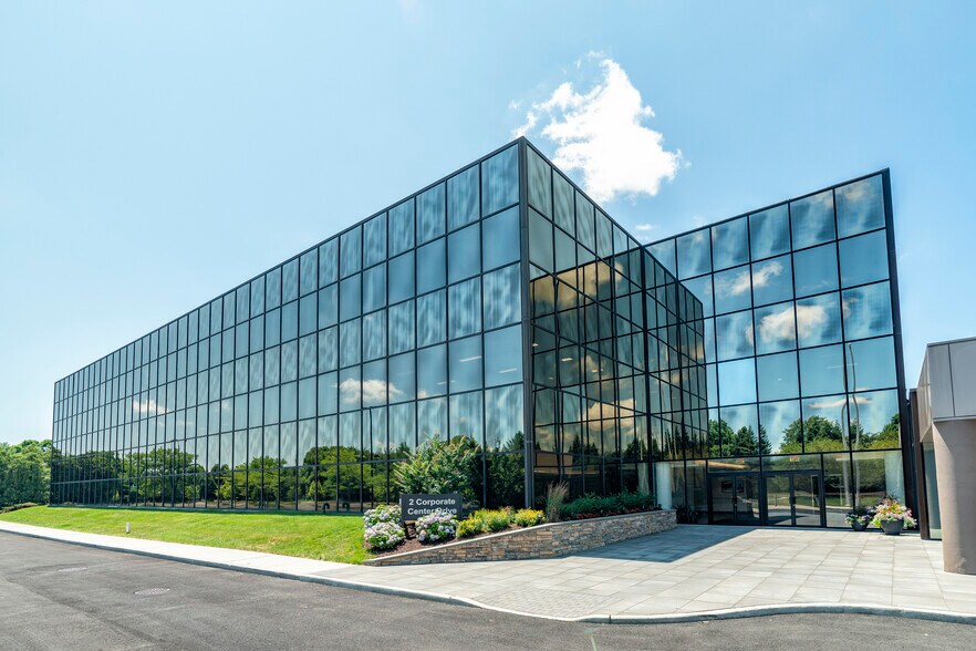 More Photos Of 2 Corporate Center Dr, Melville Office For Lease