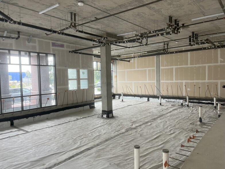 More Photos Of 4310-4515 Hubbard st, Emeryville Apartments For Lease