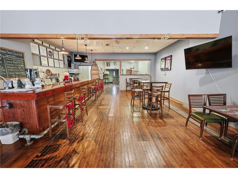 More Photos Of 201 N Sibley Ave, Litchfield Storefront Retail Residential For Sale