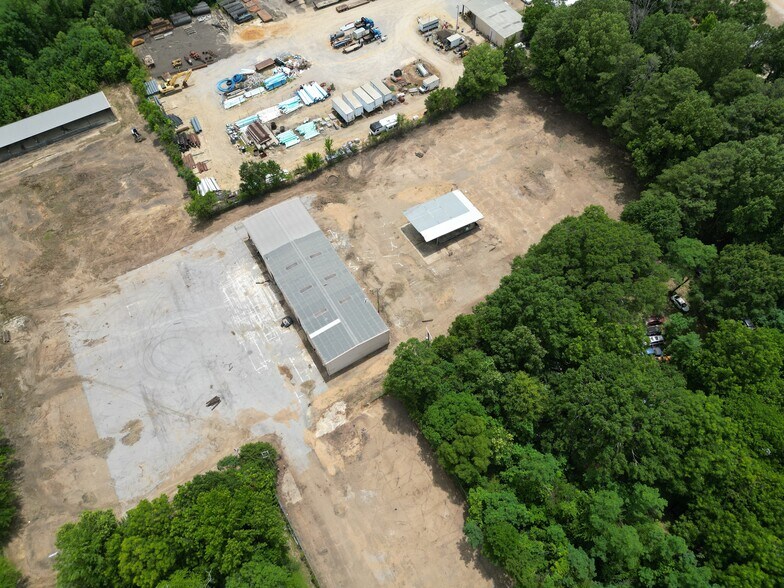 More Photos Of 5129 S McRaven Rd, Jackson Showroom For Sale