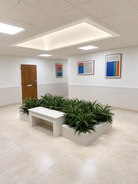 More Photos Of 1860 Forest Hill Blvd, West Palm Beach Unknown For Lease