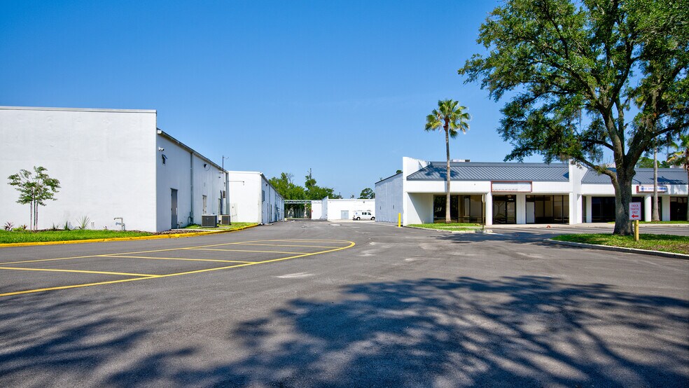 More Photos Of 8535 Baymeadows Rd, Jacksonville Unknown For Lease