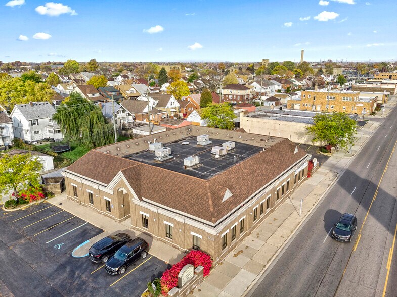 Primary Photo Of 5245 Schaefer Rd, Dearborn Medical For Sale