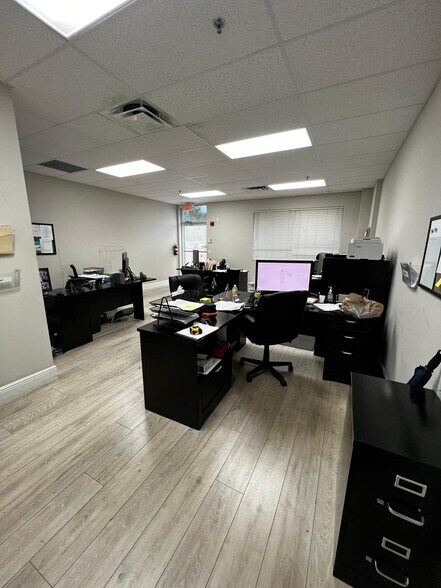 More Photos Of 3445-3499 High Ridge Rd, Boynton Beach Warehouse For Lease