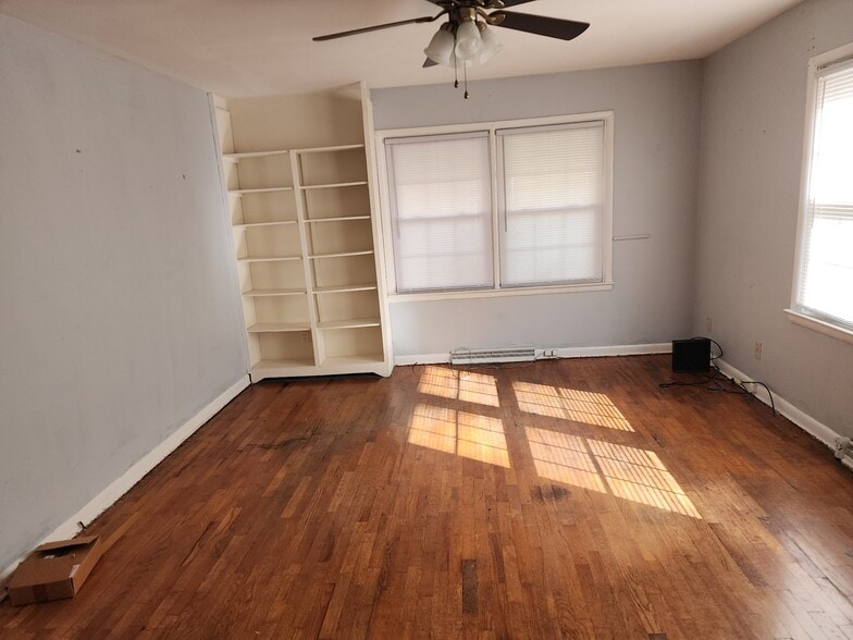 More Photos Of 104 Frazier St, Cumberland Religious Facility For Sale