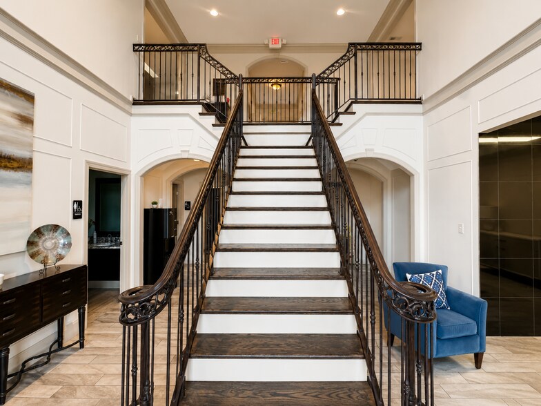 More Photos Of 999 Rocket Way, Gardendale Office For Sale