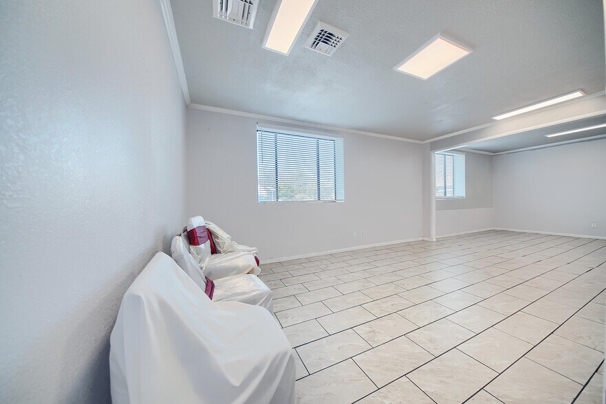 More Photos Of 33 E Magnolia St, Stockton Office For Lease